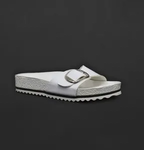 Pantofole Buckled Sports Sandals